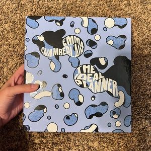 EMMA CHAMBERLAIN THE IDEAL PLANNER